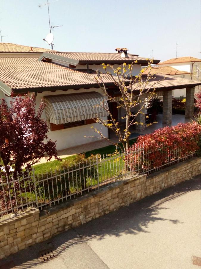 La Casa Di Pimpi Bed & Breakfast Desenzano del Garda Exterior photo