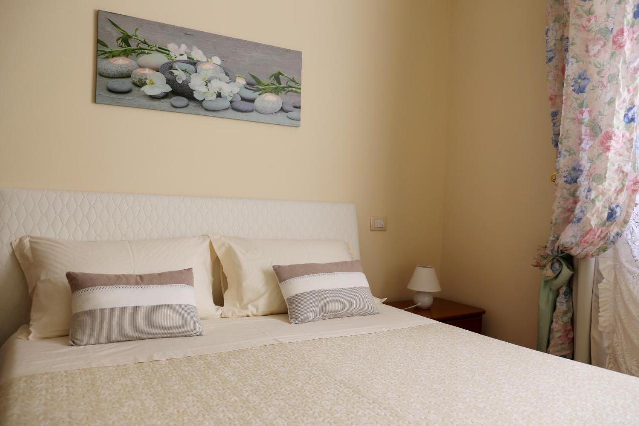 La Casa Di Pimpi Bed & Breakfast Desenzano del Garda Exterior photo